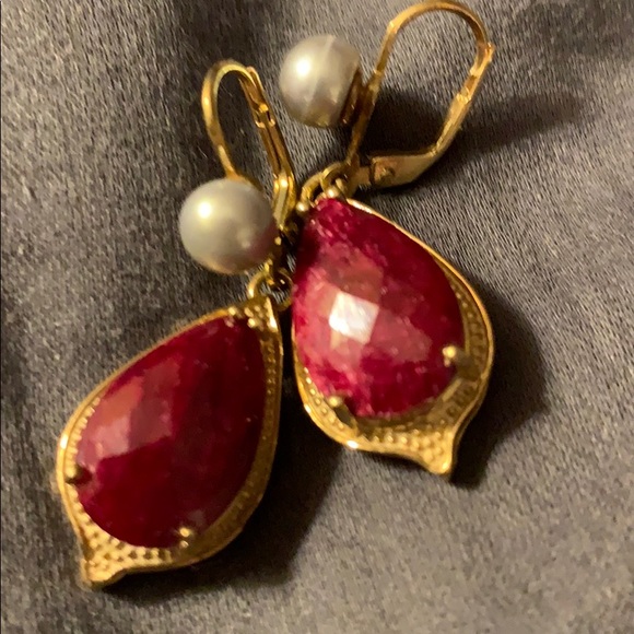 Stunning Drop Dead Ruby Earrings w pearls